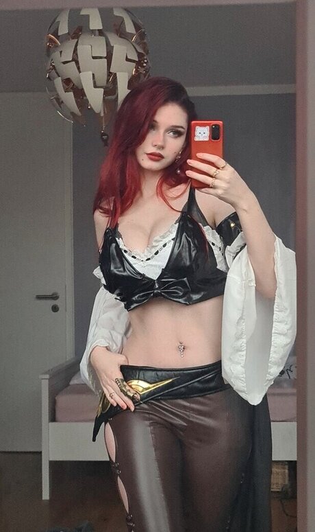 黒檀の熟女オンリーファンズ 素敵 写真