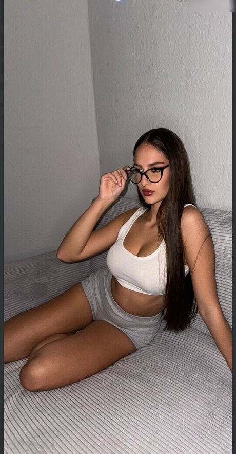 Leni pntr 素敵なスター ギャラリー