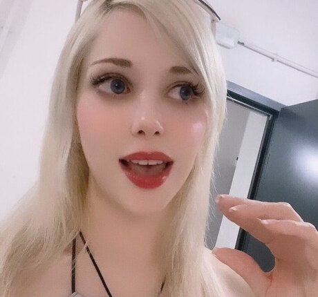 Marina Seren xxxポルノスター 写真