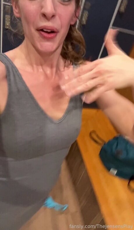 チェコのティーンズオンリーファンズ アート裸 ギャラリー