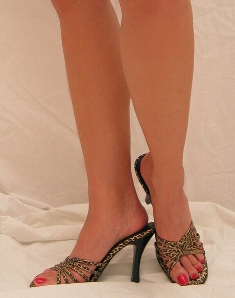 Southern Charms Reese 裸のモデル 写真