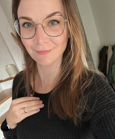 Jovlekaline 裸のポルノスター ギャラリー