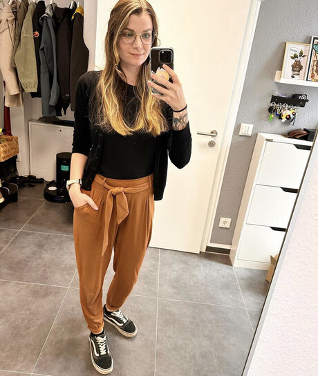 Jovlekaline 独占女優 ギャラリー