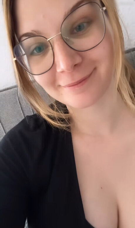 Jovlekaline ポルノスター 可愛い 写真