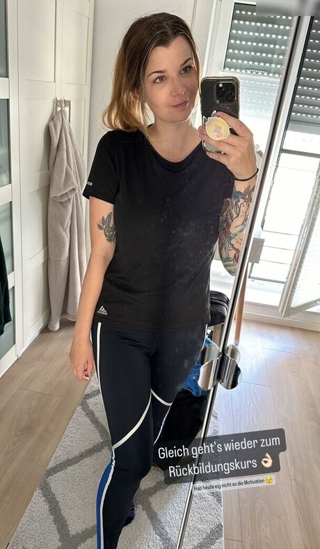 Jovlekaline エロティックなポルノスター 写真