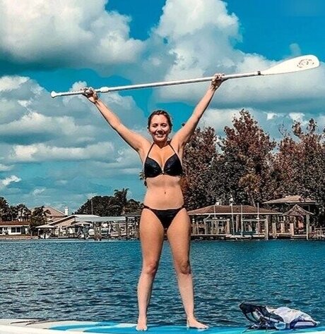 ニューハーフが男とセックスするオンリーファンズ ポルノ 写真