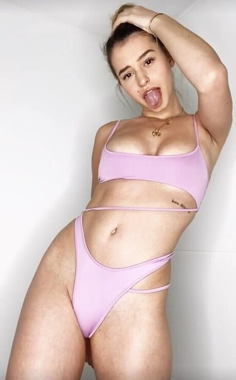 ジャークオンリーファンズ ホット裸 ギャラリー