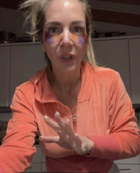 デカ尻ティーンオンリーファンズ xxx 写真