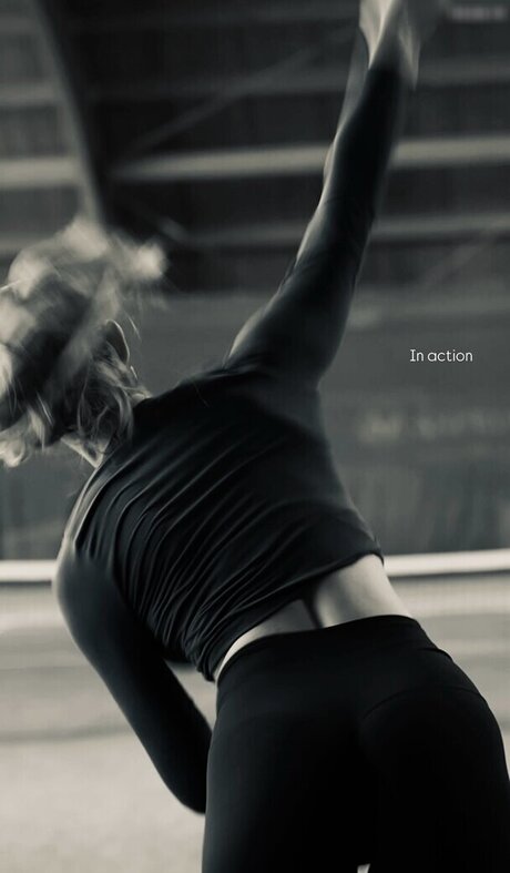 Susanna Giovanardi HDスター 写真