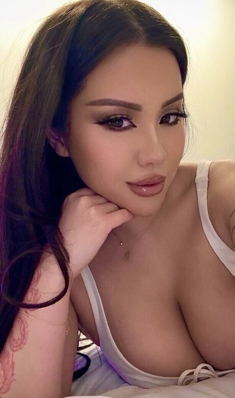 ぽっちゃりラテン系オンリーファンズ ポルノ 画像