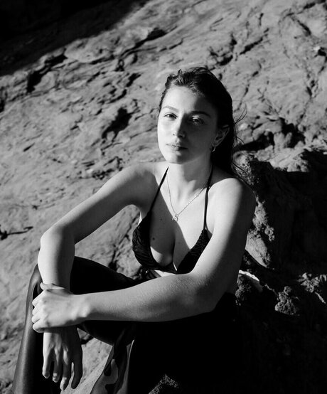 アマチュアディープスロートオンリーファンズ アートヌード 写真