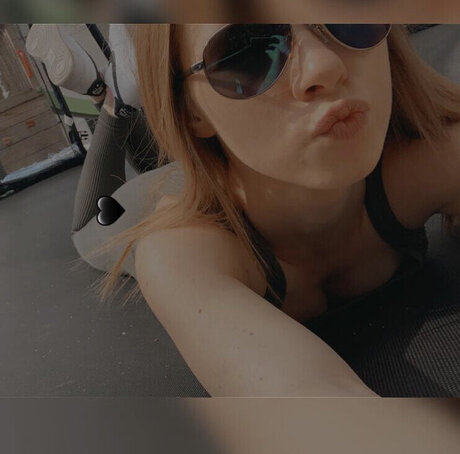 アマチュアブロンドオンリーファンズ 裸 ギャラリー