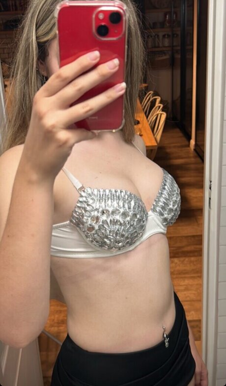 psycho kalaka 裸の女優 画像