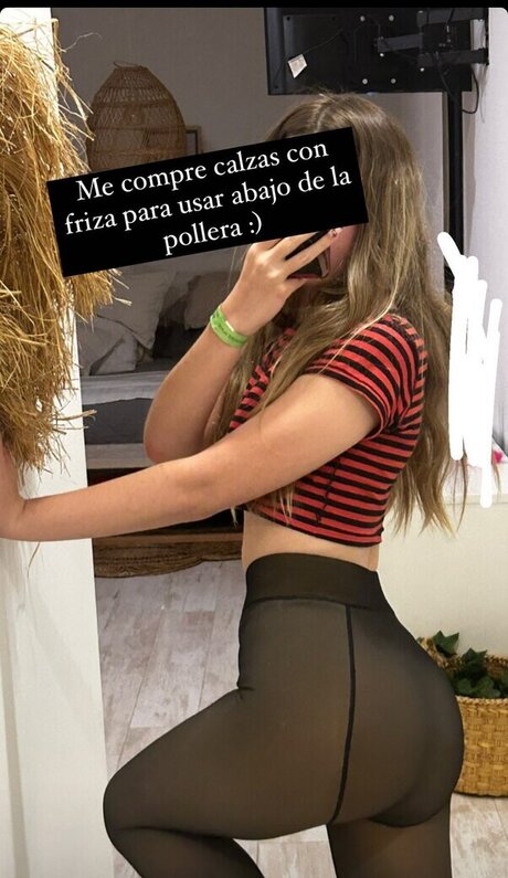 カーリーエボニーオンリーファンズ セクシーヌード 写真