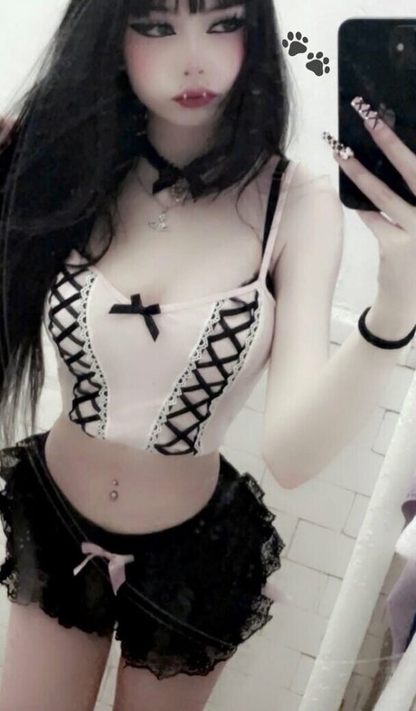 Sashad0ll セクシーなポルノスター 写真