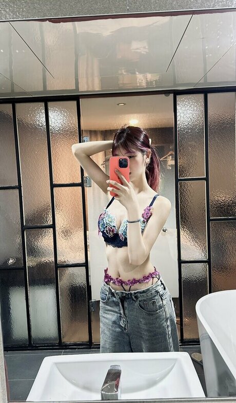 熟女トランスオンリーファン 美しい裸 写真