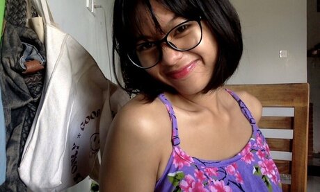 Vxilzie 完璧なモデル 写真