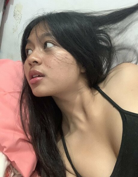 Vxilzie ヌードモデル 画像