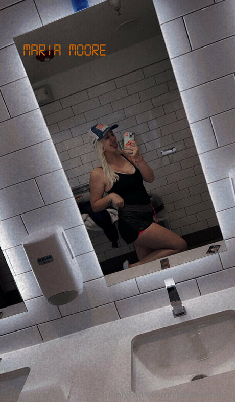 Zestywhitegirl Maria Moore アダルト女優 アーカイブ