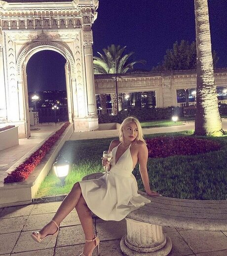 Sevdaxasg 高品質モデル 写真