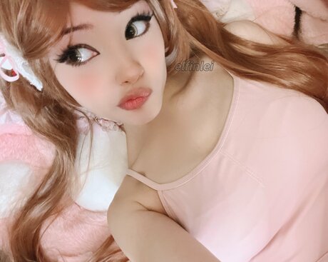 elfinlei 独占スター 写真