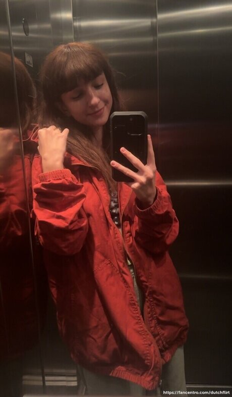 Dutchflirt アート女優 写真