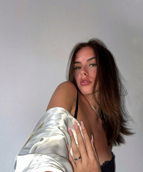 Elisa Pellegrino HDモデル 写真