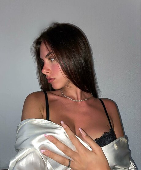 日本の熟女オンリーファンズ 無料セクシー ギャラリー