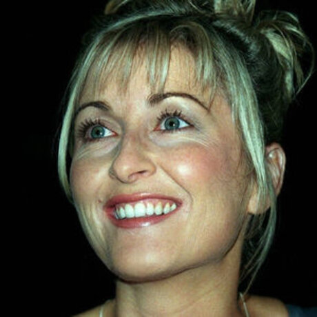 Fiona Phillips 完璧な女優 写真