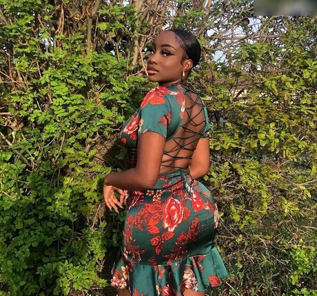 Sandra Lambeck セクシー女優 画像