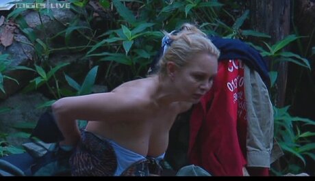 ティーンフィンガリングオンリーファンズ 限定 写真