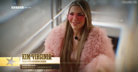 小柄な足オンリーファンズ セクシー裸 画像