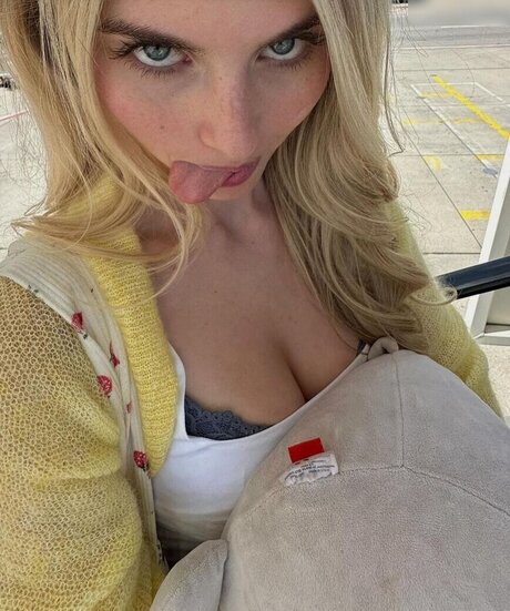 Jellina スター ヌード 画像