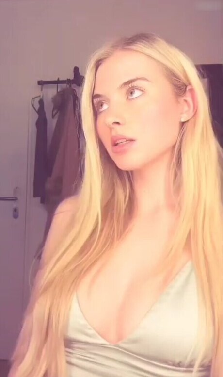 バニープリンセスオンリーファンズ ポルノ 画像