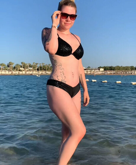 Die Meedtis 独占女優 写真