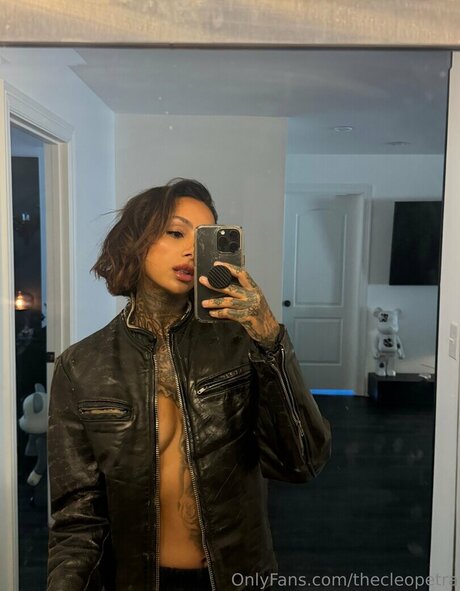 Cleo Petra 完璧なモデル 画像