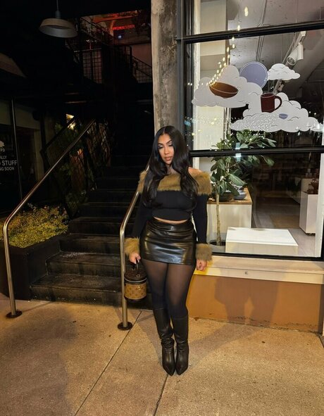 カムフィートオンリーファンズ 無料エロ 画像