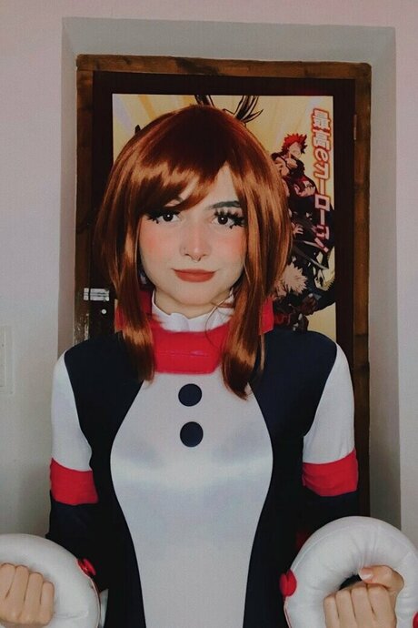 フェイシャルオンリーファンズ 美しいヌード 画像