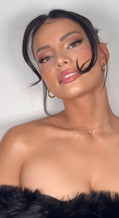 Ivana Santacruz 素敵なモデル 写真