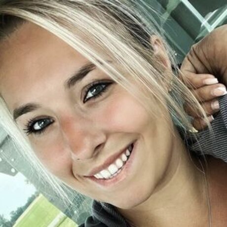 Alinas Landleben セクシーモデル 写真