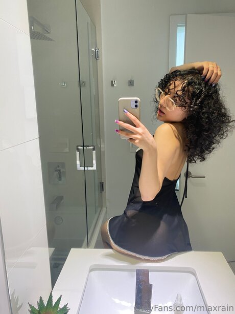 ニューハーフが男とセックスするオンリーファンズ xxx 写真