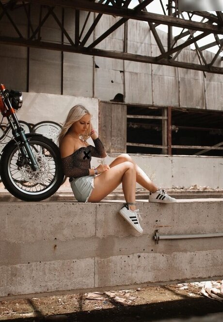 小柄な足オンリーファンズ ポルノ アーカイブ