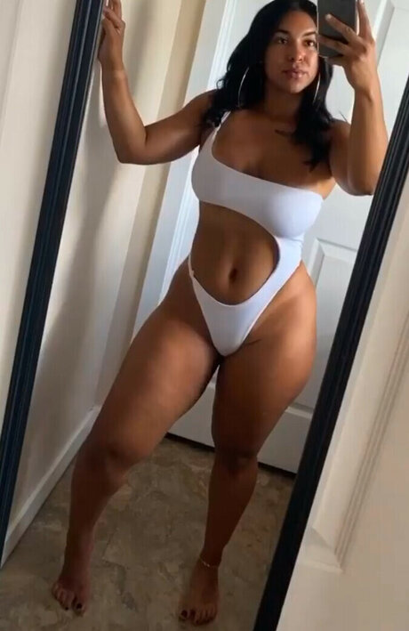 MsBeatDaEgg ヌードモデル 写真