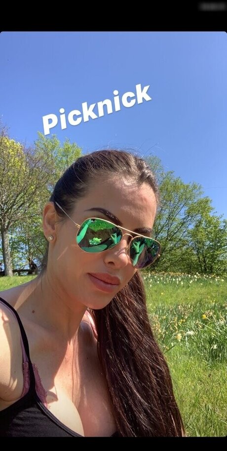 Anna Maria Ferchichi ヌードモデル 画像