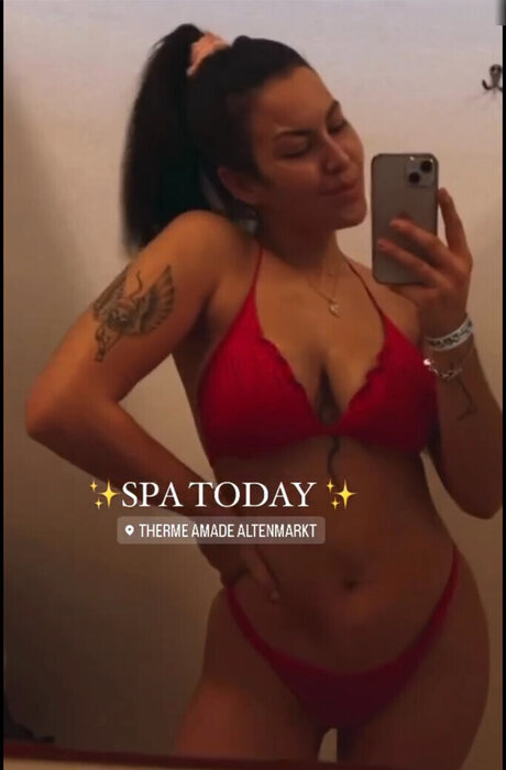 黒人ティーンオンリーファンズ 裸 写真