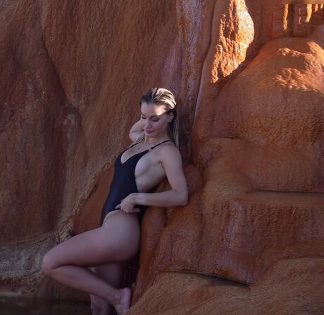 最もホットなティーンオンリーファン セックス 写真