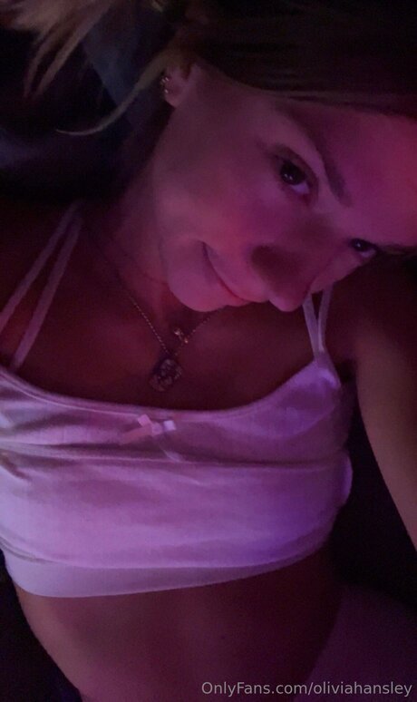 Oliviahansley エロティックなスター 写真