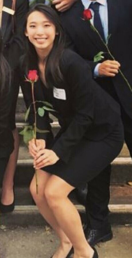 エモな痴女オンリーファンズ セクシー ギャラリー