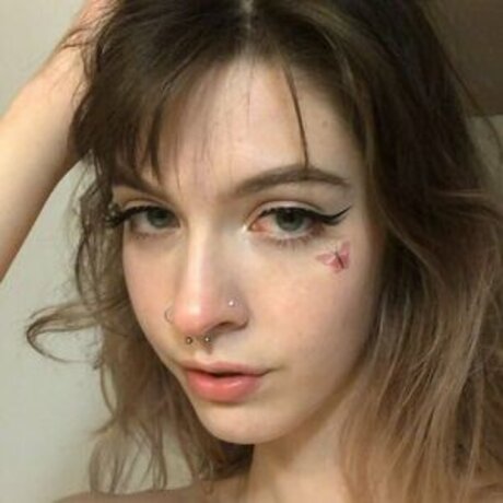 Piscescoma ポルノスター ヌード 写真