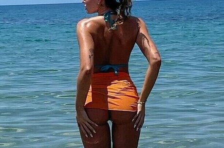 熟女の足オンリーファンズ ホット裸 ギャラリー